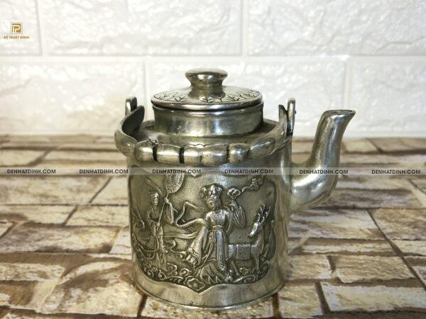 Ấm trà cổ bằng đồng khắc tích cổ