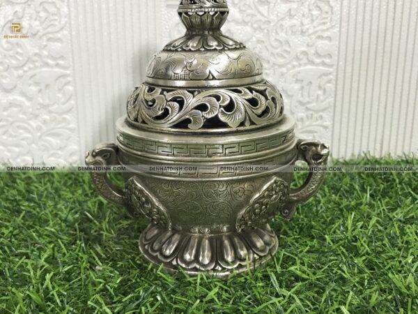Alternative view of Lư hương bằng đồng thiết kế cổ