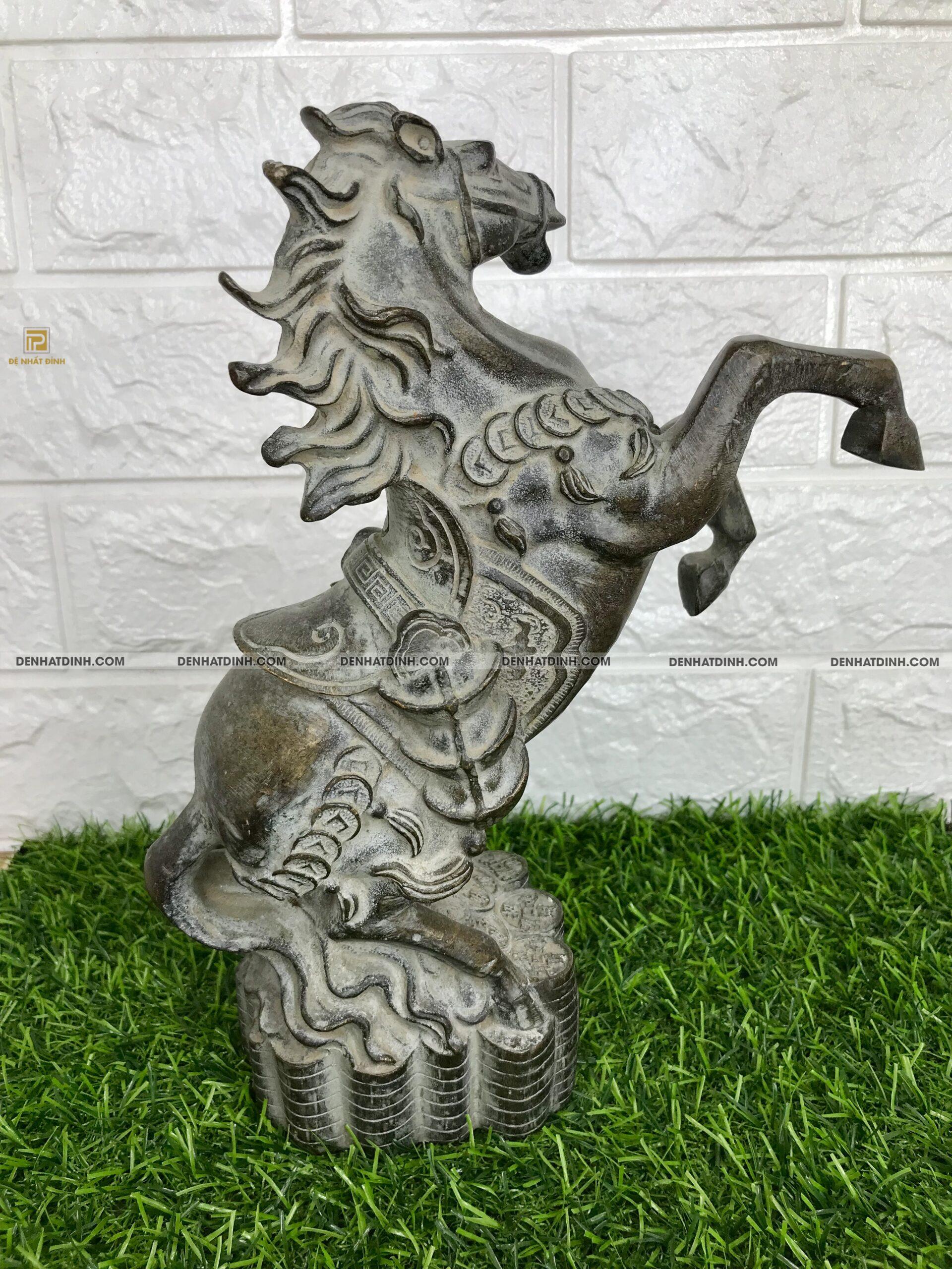 Tượng ngựa bằng đồng đứng trên đồng tiền - Ảnh 5