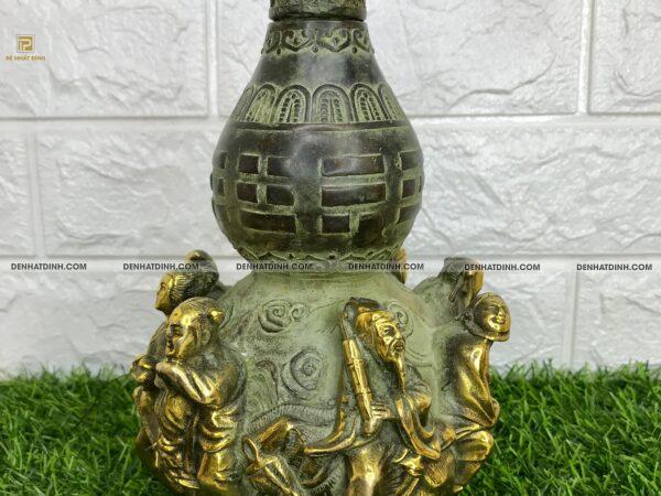 Alternative view of Hồ bát tiên bằng đồng