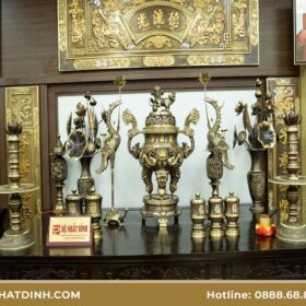 Cách kê đỉnh đồng trên bàn thờ đúng phong thủy