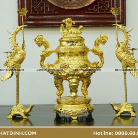 Bộ tam sự đỉnh hạc