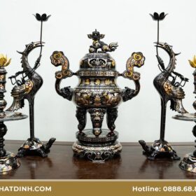 Giá bộ đỉnh đồng Đại Bái