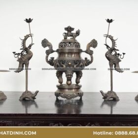 Bộ ngũ sự bằng đồng Đại Bái